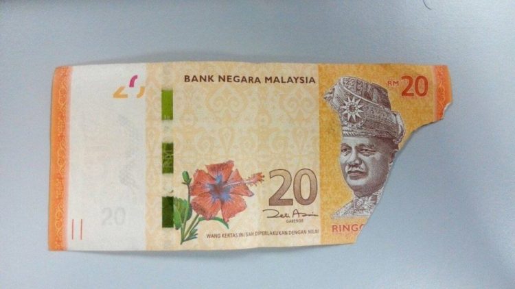 Duit Rosak/Koyak Masih Ada Nilai, Ini Cara Tukar Duit Rosak Di BNM