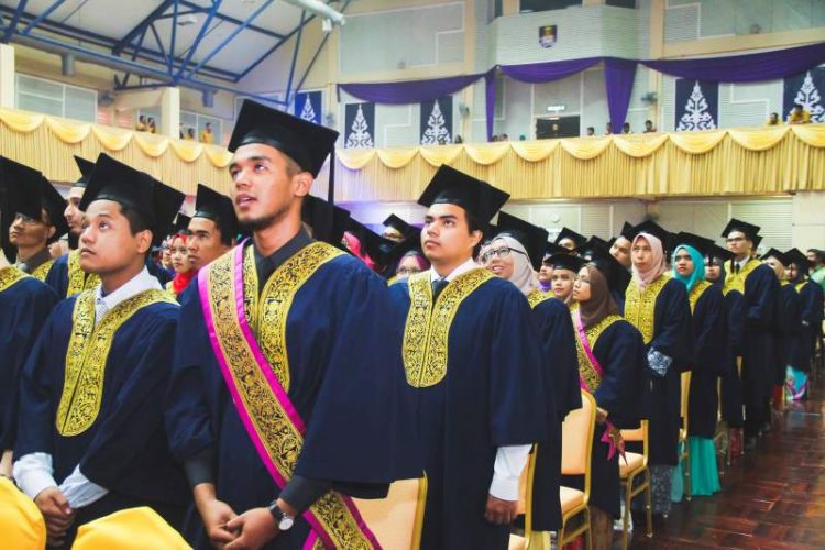 UiTM Laksana Norma Baru Penganugerahan Diploma/Ijazah Secara Janji Temu